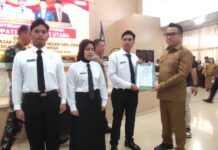 Bupati Morowali Utara Serahkan 341 SK CPNS Sekaligus Membuka Latsar CPNS Tahun 2024