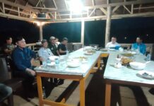 Bupati Morowali Utara Ngopi Bareng Wartawan