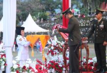 Dandim 1311/Morowali Pimpin Upacara Penurunan Bendera Merah Putih HUT RI ke 80 di Morut