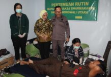 Hari Bhakti Adhyaksa ke 80, Kejari Morowali Utara Cek Kesehatan dan Donor Darah Massal