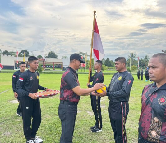 Batalyon D Pelopor Buka Lomba Sambut HUT RI ke 80