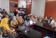 Tidak Mampu Jalankan Tugas, Puluhan Tenaga Medis Datangi DPRD Minta Kepala Puskesmas Baebunta Diganti