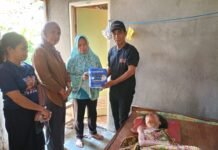 Pemdes dan BPD Rante Mario Salurkan Bantuan Sosial Kepada Warganya