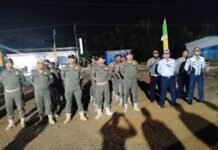 Pol PP Morut Sigap Benahi Sarpras MTQ yang Diterjang Hujan dan Angin Kencang