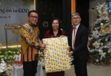 Pemda Morut Safari Natal di GPDI Eklesia Tomata, Bupati Delis Ajak Jemaat Syukuri Kasih Tuhan