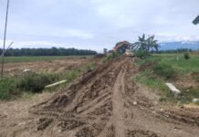 Belum Lama Telan APBD Ratusan Juta, Jalan Desa di Wotu Rusak Akibat Ulah Oknum PengusahaÂ