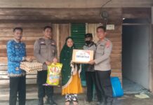 Bukti Kepedulian Terhadap Warga Binaannya, Kapolsek Malbar Beserta Personel Sambangi Warga Korban Bencana Alam