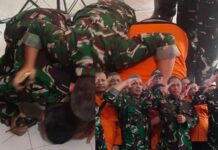 Sepuluh Jenazah Korban Pesawat ATR 42-500 Berhasil Ditemukan, TNI AD Sujud Syukur