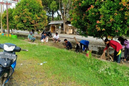 Jumat Bersih Juara Terus Berjalan di Desa Solo, Kepala Desa Ajak Warga Jaga Budaya Gotong Royong.