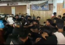 Malam Pergantian Tahun di Tomoni Ricuh, Polisi Pun Dikeroyok, Dua Orang Diamankan