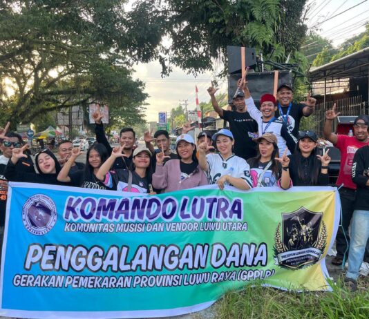 Dukung Gerakan Perjuangan Provinsi Luwu Raya, Komando Lutra Galang Dana di Depan Pasar Sentral Masamba
