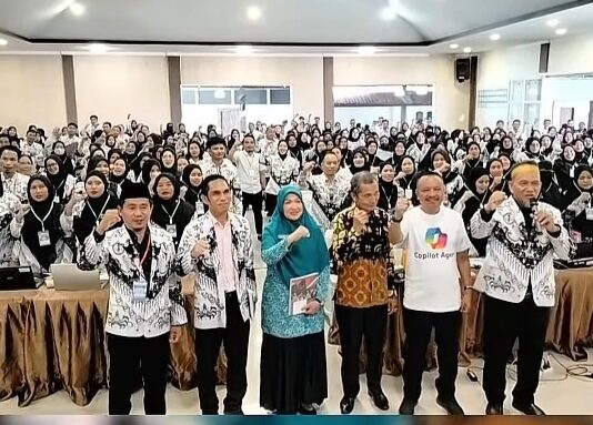 Bekali Guru dengan Teknologi Microsoft 365, PGRI Luwu Utara Selenggarakan Workshop Transformasi Digital