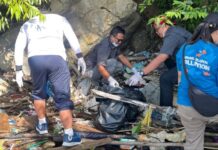 DLH Morut Gelar Aksi Pungut dan Pilah Sampah Plastik di Teluk Tomori dan Pulau Bajo