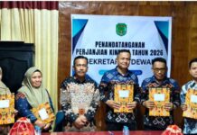Sekwan Luwu Utara Lakukan Penandatanganan Perjanjian Kinerja kepada Pejabat Struktural dan Fungsional