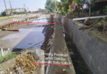 Proyek Preservasi Jalan Ujung Lamuru Koppe Diduga Asal Jadi, Pekerjaan Drainase Nyaris Ambruk