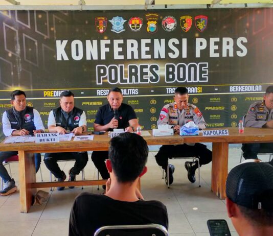 Konferensi Pers Polres Bone, Satnarkoba Berhasil Ungkap Ratusan Gram Narkotika
