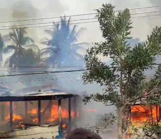 Tiga Unit Rumah di Desa Maliwowo Ludes Dilalap Sijago Merah