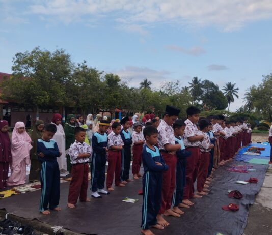Biasakan Siswa Beribadah Sejak Dini, SDN 183 Tolada Rutin Laksanakan Salat Dhuha dan Kultum
