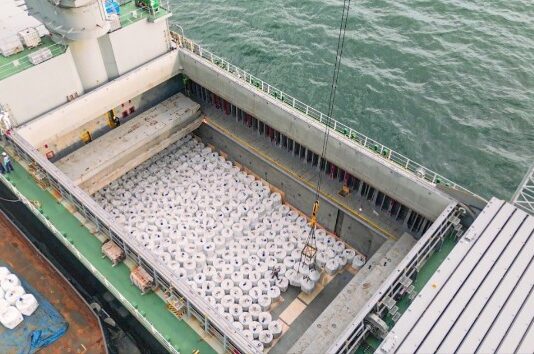 Terapkan Pelabuhan Ramah Lingkungan dan Berbasis Digital di Balantang, PT Vale Raih Penghargaan Green and Smart Port Initiatives ASRI 2026