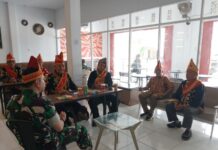 Silaturahmi Dandim 1311/Morowali dengan Dewan Adat Witamori Bahas Program Prioritas Masyarakat