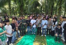 Usai Makan Bersama, Warga Munte dan Karondang Serahkan 58 Senjata Rakitan, Teguhkan Perdamaian Pascakonflik