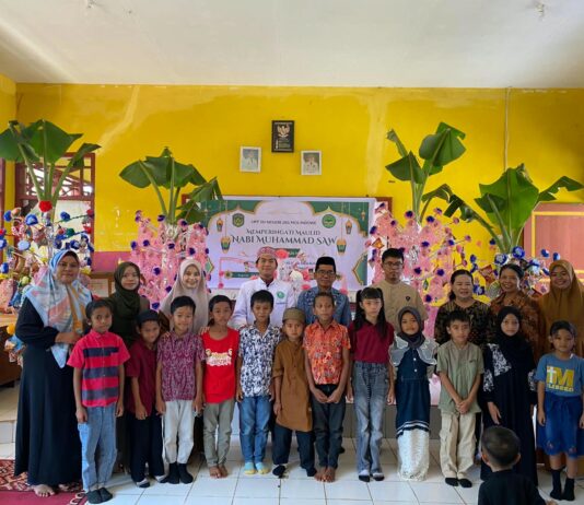 Meski Minoritas, Siswa Muslim SDN 285 Molindowe Rayakan Maulid Dalam Balutan Toleransi
