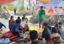 Hadiri Pesta Laut di Desa Takkalala, Bupati Lutra Dorong Kampung Nelayan Merah Putih